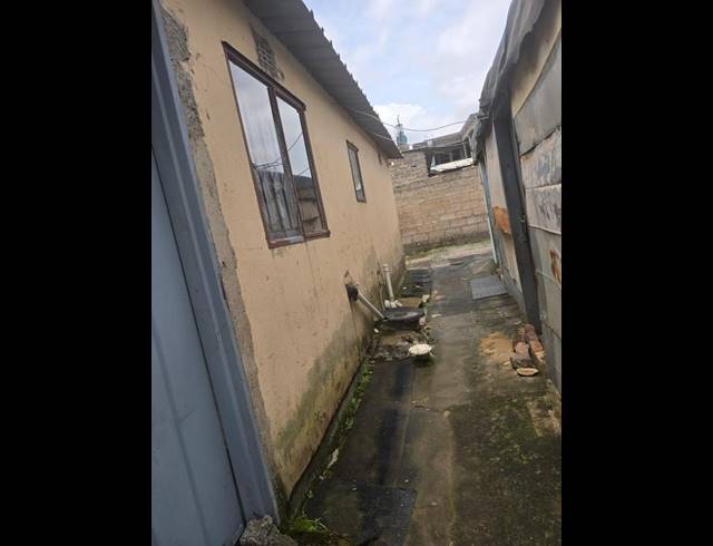2 BEDROOM HOUSE FOR SALE IN OLIEVENHOUTBOSCH